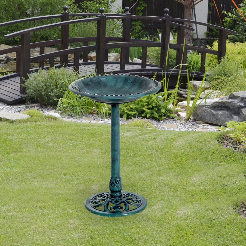 Green Garden Bird Bath with Scallop Pattern, 50cm